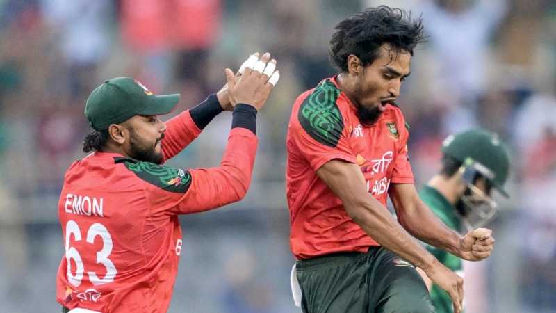 ইতিহাসের পাতায় বাংলাদেশের নাম: পাকিস্তানকে হারিয়ে টি-টোয়েন্টি সিরিজ জয়!
