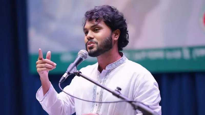 শরিফ ওসমান হাদি: জুলাই বিপ্লবের অকুতোভয় যোদ্ধা ও ইনকিলাব মঞ্চের প্রতীক