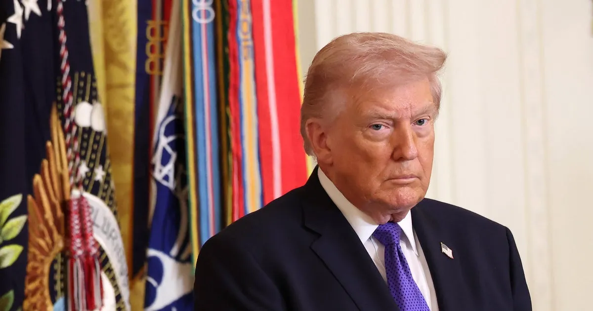 ট্রাম্পের 'আমেরিকা ফার্স্ট' যুদ্ধ: ইরানের 'আসন্ন হুমকি' নিয়ে প্রমাণহীন দাবিতে বিশ্ব তোলপাড়!